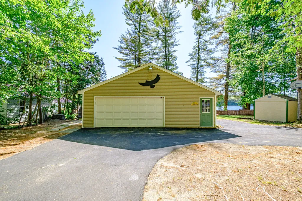 3 Panther Pond Pines Road Raymond ME 04071