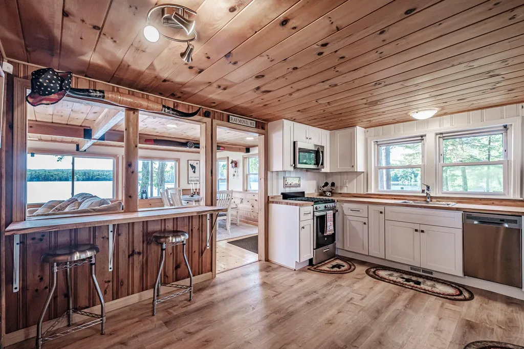 3 Panther Pond Pines Road Raymond ME 04071