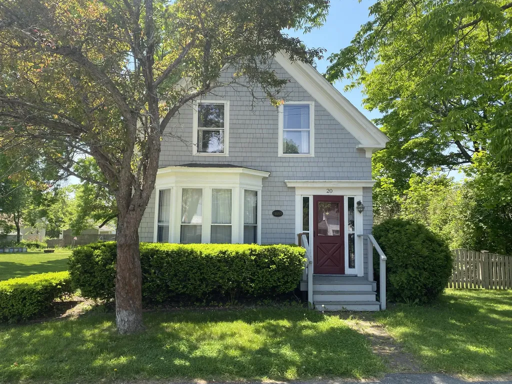 20 Mountain Street Camden ME 04843