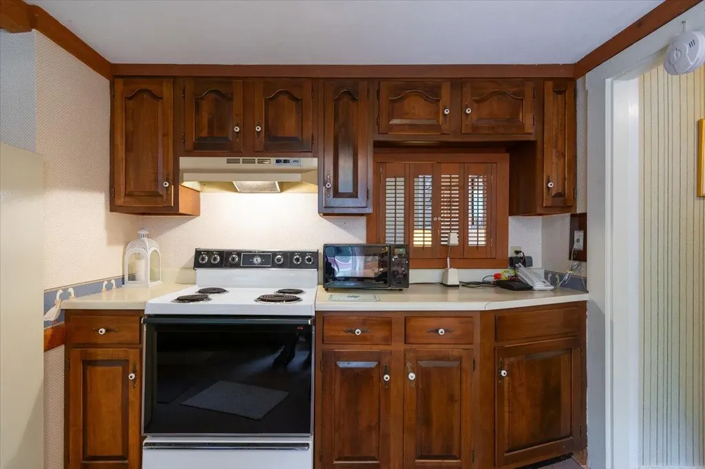 245 Wallston Road Saint George ME 04860