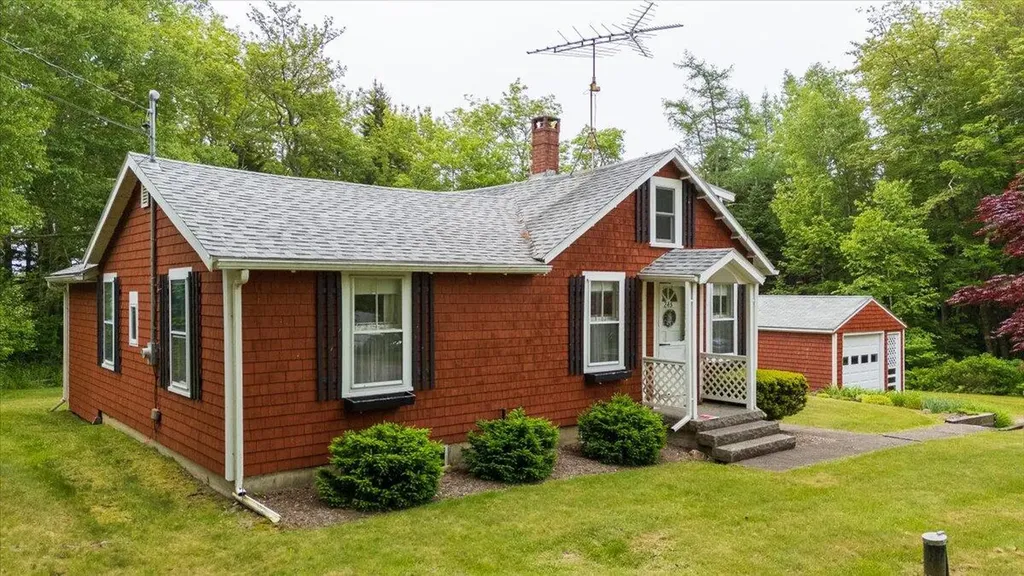245 Wallston Road Saint George ME 04860