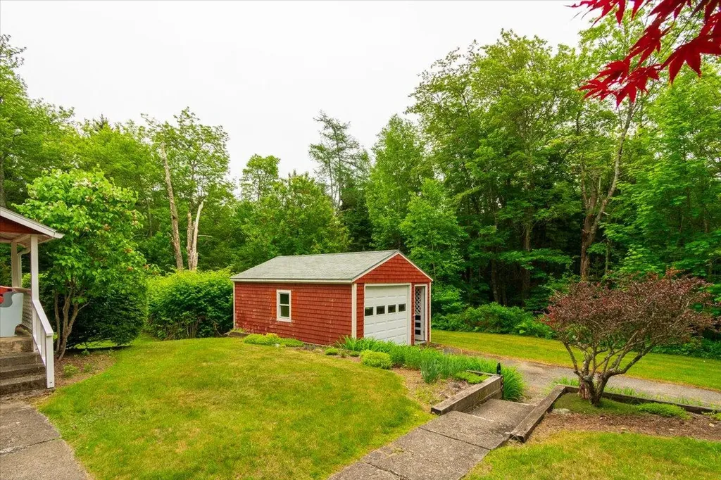 245 Wallston Road Saint George ME 04860