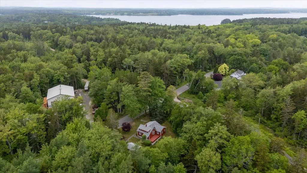 245 Wallston Road Saint George ME 04860