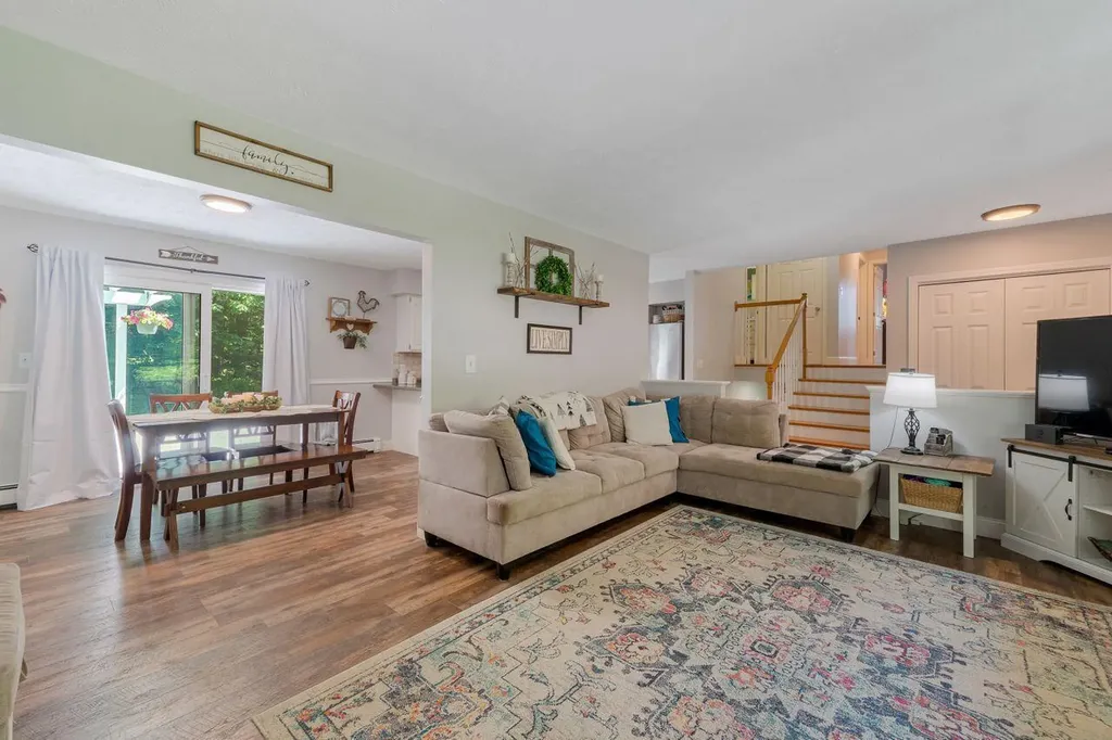 11 Sheffield Avenue Lewiston ME 04240
