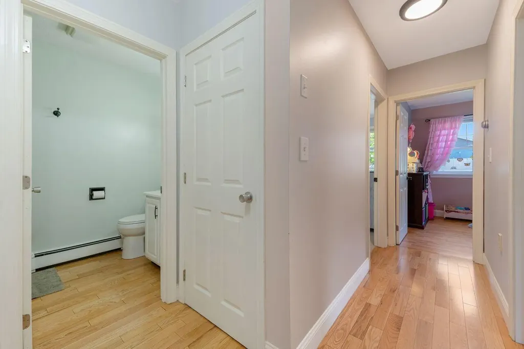 11 Sheffield Avenue Lewiston ME 04240