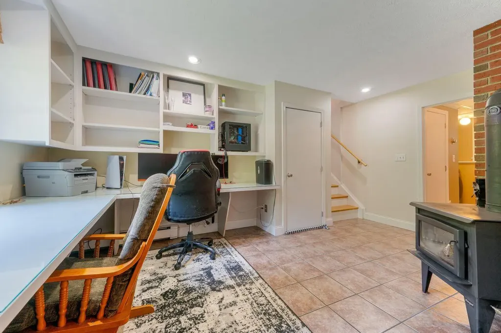 11 Sheffield Avenue Lewiston ME 04240