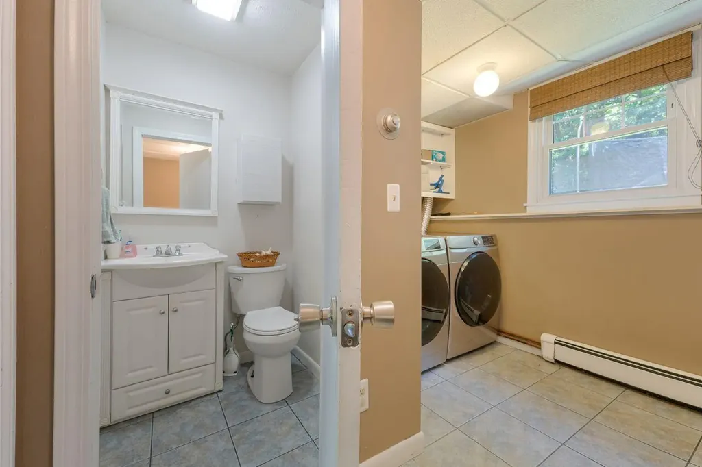 11 Sheffield Avenue Lewiston ME 04240