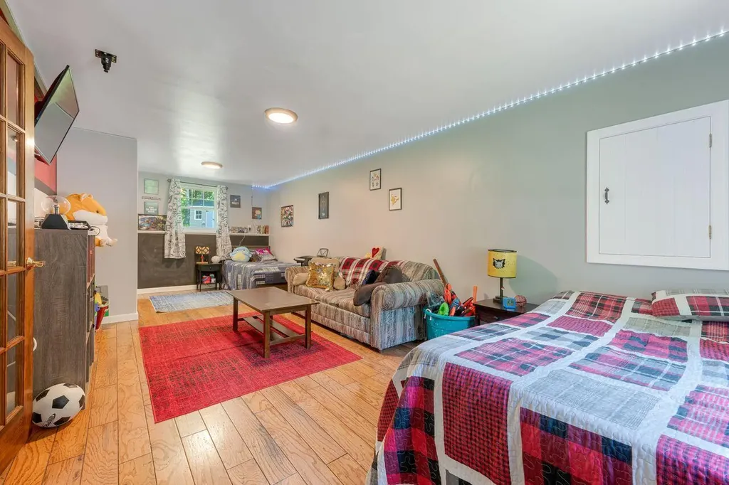 11 Sheffield Avenue Lewiston ME 04240