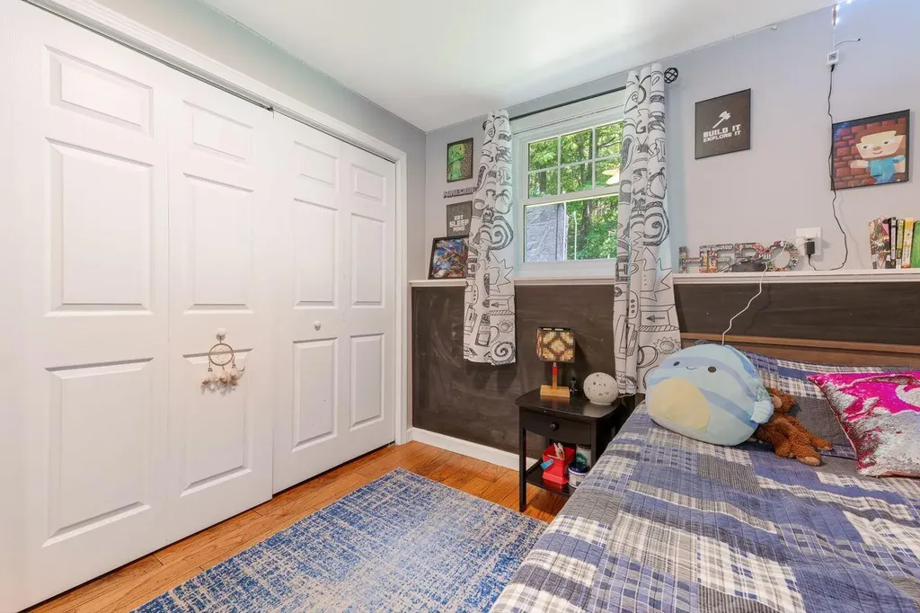 11 Sheffield Avenue Lewiston ME 04240