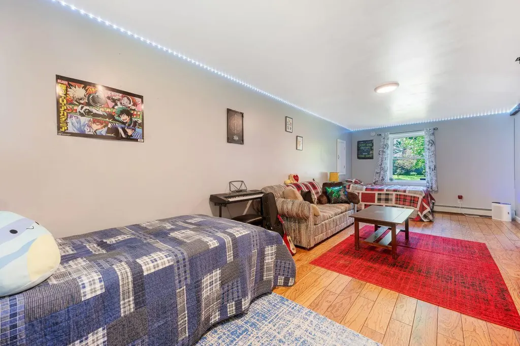 11 Sheffield Avenue Lewiston ME 04240