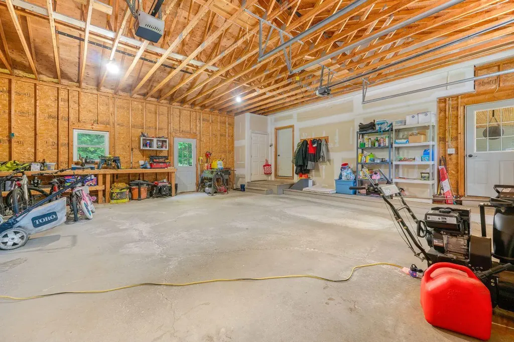 11 Sheffield Avenue Lewiston ME 04240