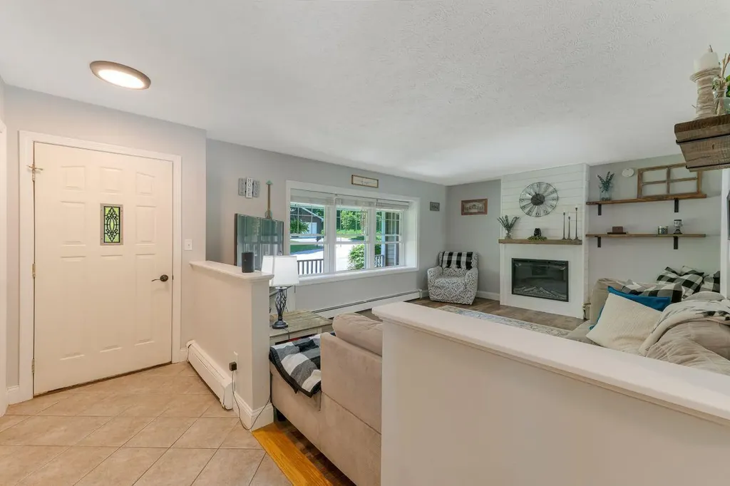 11 Sheffield Avenue Lewiston ME 04240