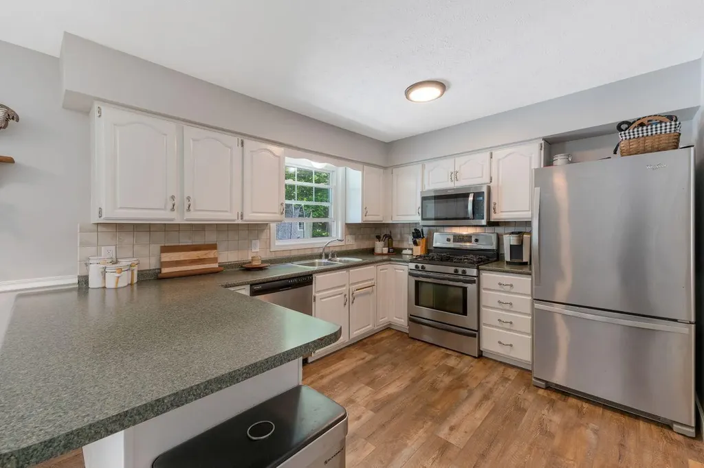 11 Sheffield Avenue Lewiston ME 04240