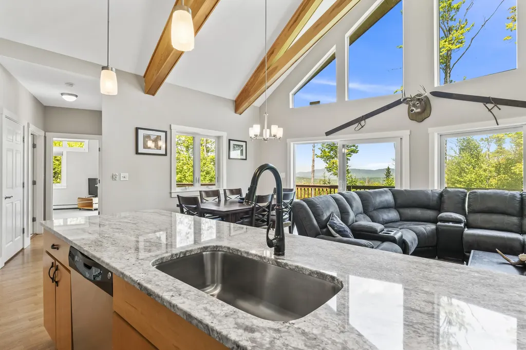 82 Magalloway Loop Sandy River Plt ME 04970