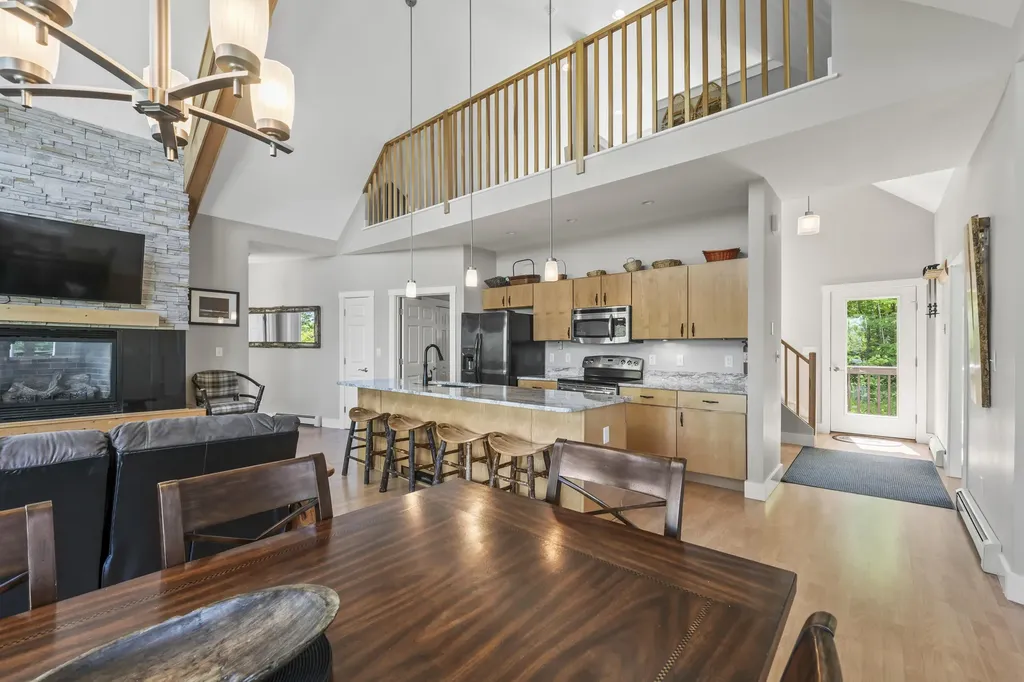 82 Magalloway Loop Sandy River Plt ME 04970