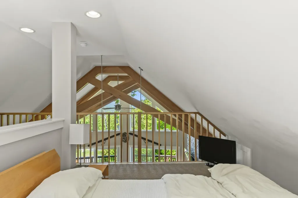 82 Magalloway Loop Sandy River Plt ME 04970