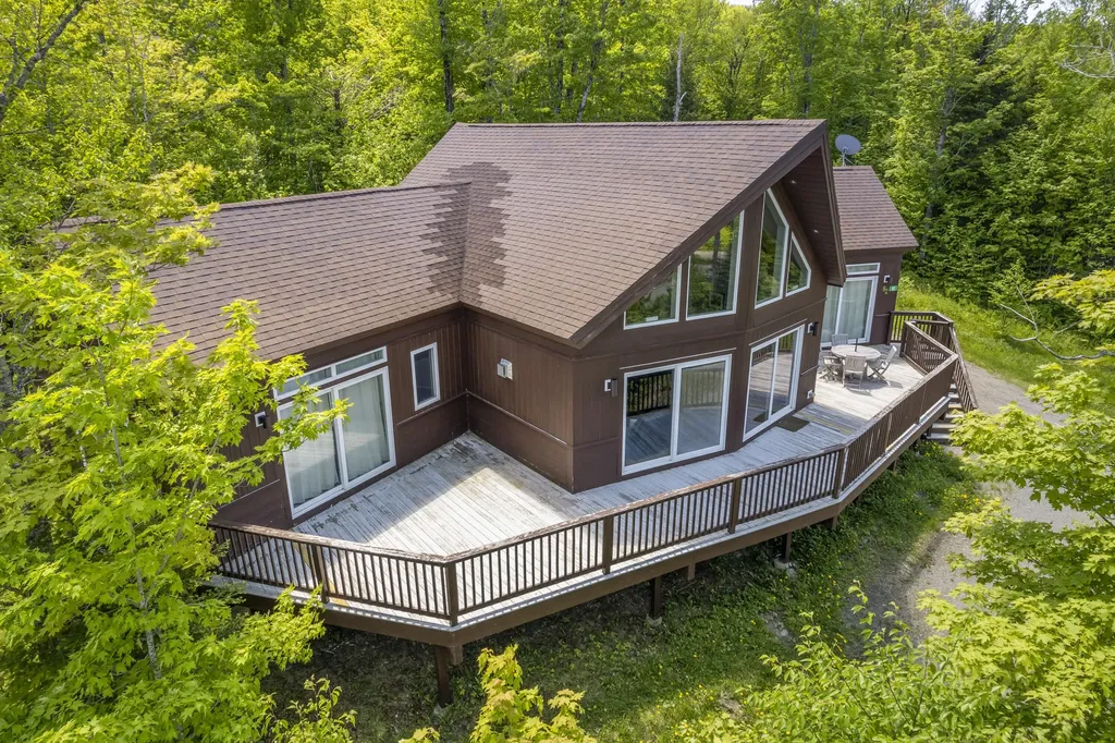 82 Magalloway Loop Sandy River Plt ME 04970