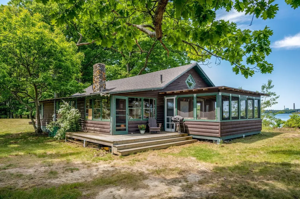 82 Carters Point Road Chebeague Island ME 04017