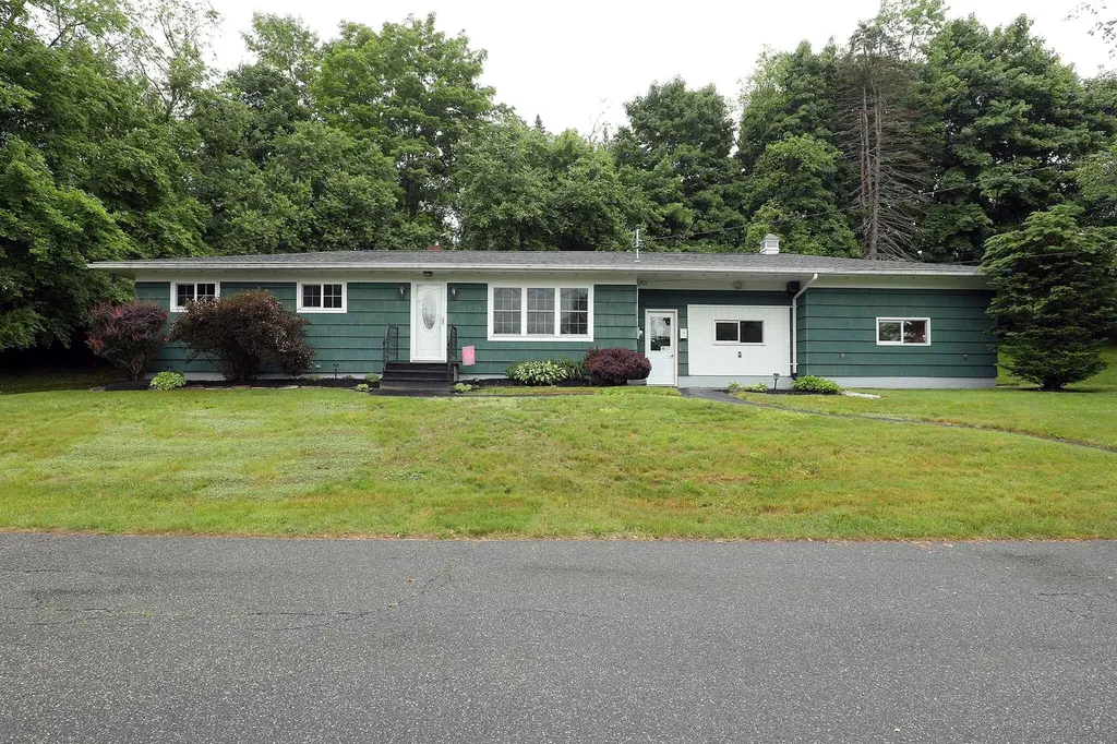 11 Cheney Avenue Randolph ME 04346