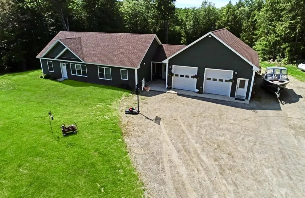 167 Oakridge Road Rome ME 04963