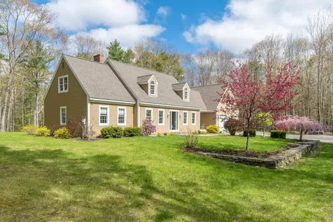 66 Back Meadow Road Damariscotta ME 04543