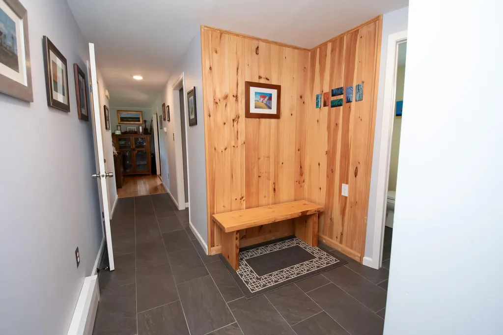 7 Clamshell Lane Owls Head ME 04854