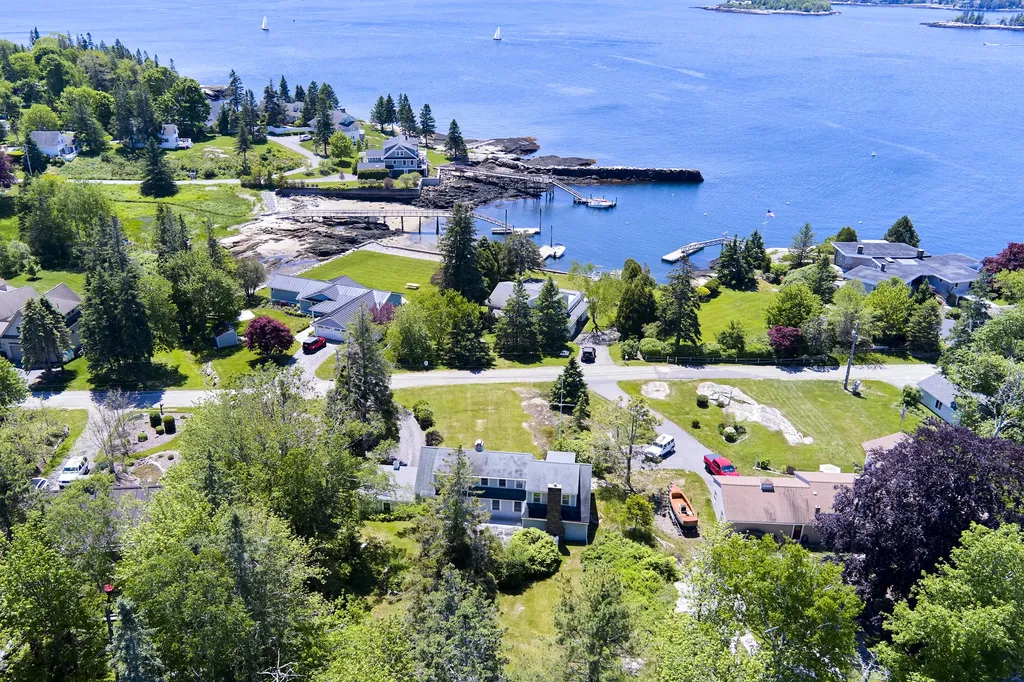 23 Factory Cove Road Boothbay Harbor ME 04538