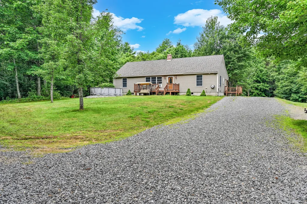 284 Lumber Drive Sabattus ME 04280