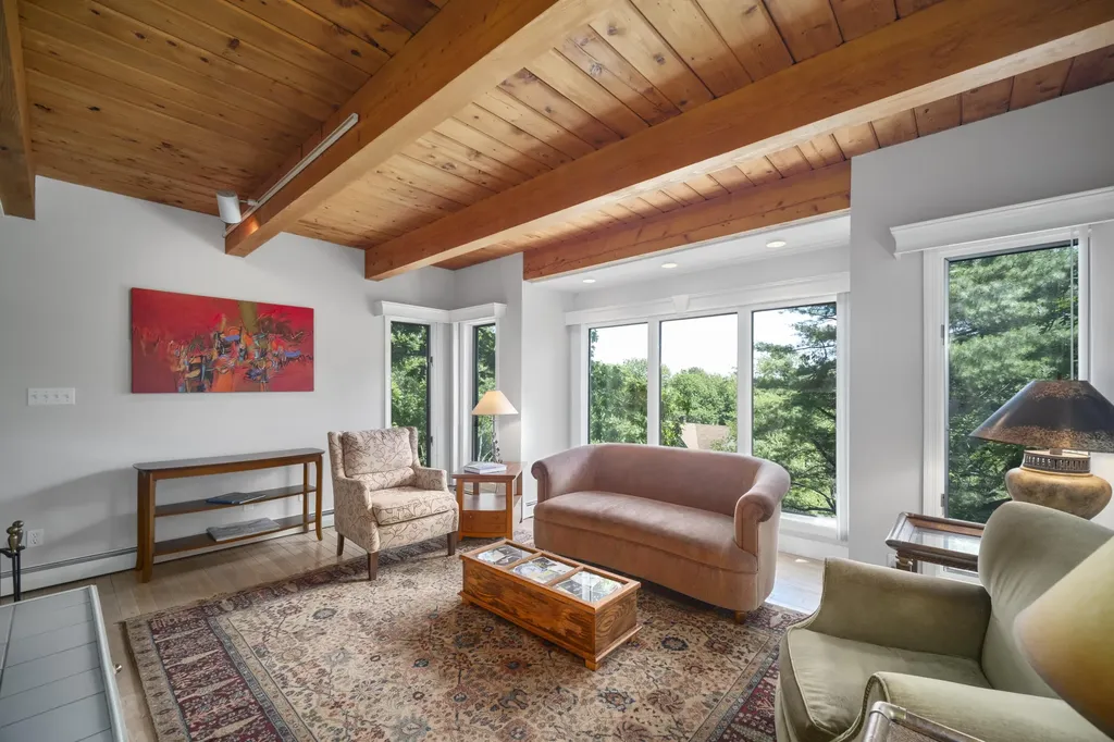 23 Acadia Drive Rockland ME 04841