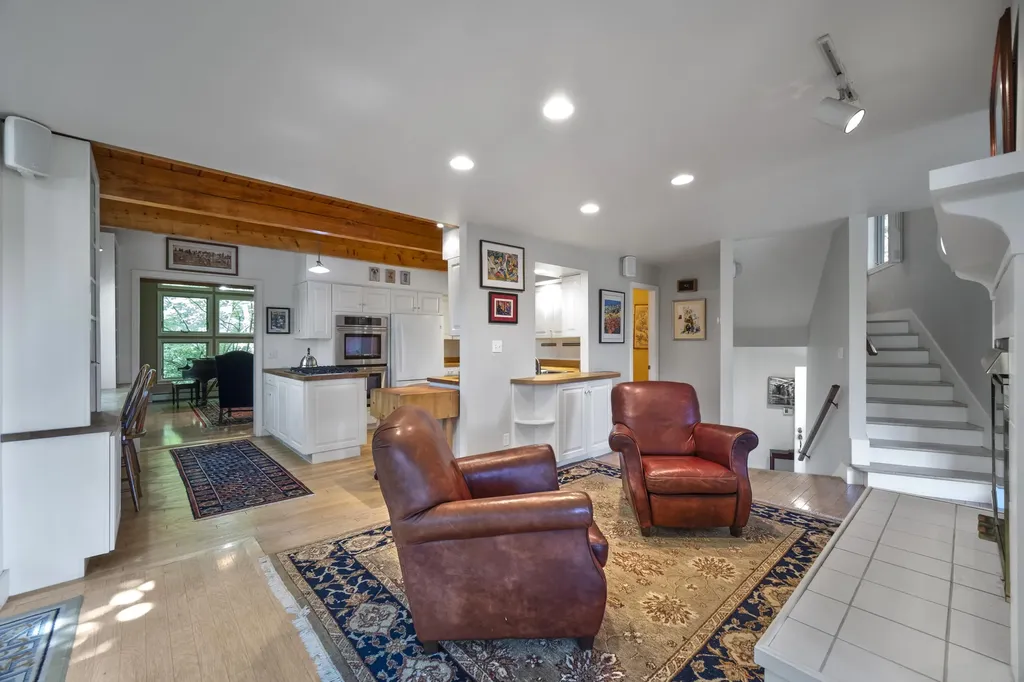 23 Acadia Drive Rockland ME 04841