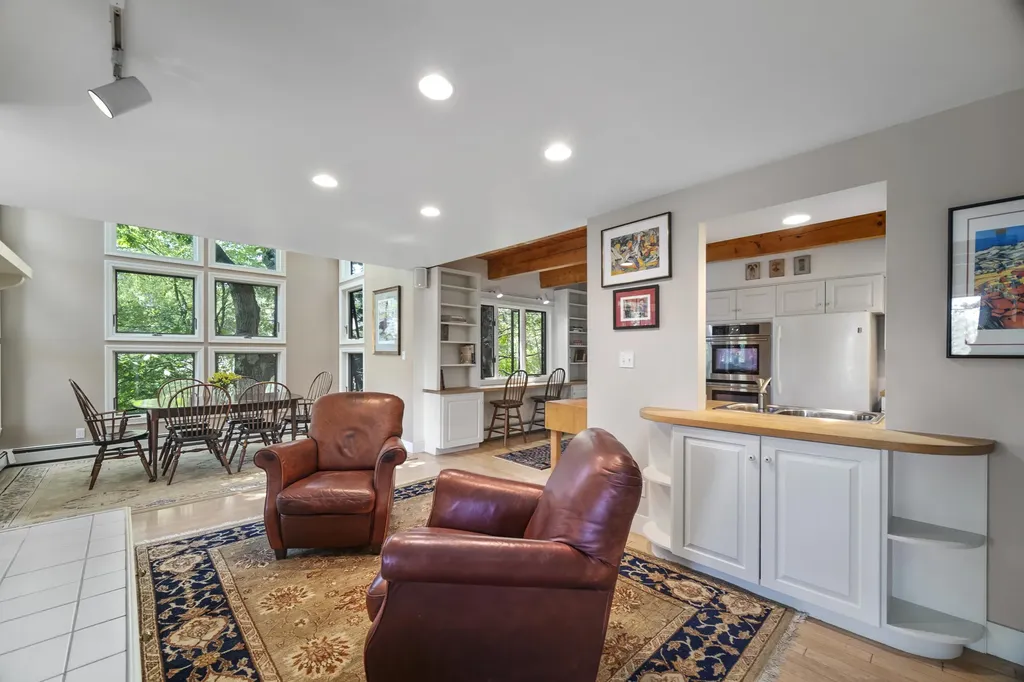 23 Acadia Drive Rockland ME 04841