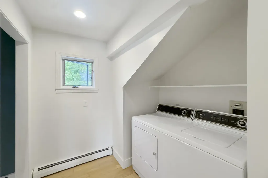 23 Acadia Drive Rockland ME 04841