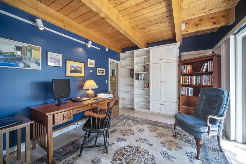 23 Acadia Drive Rockland ME 04841