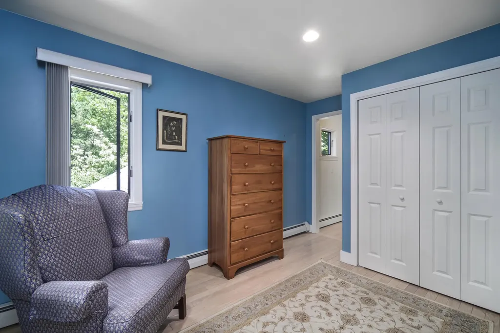 23 Acadia Drive Rockland ME 04841