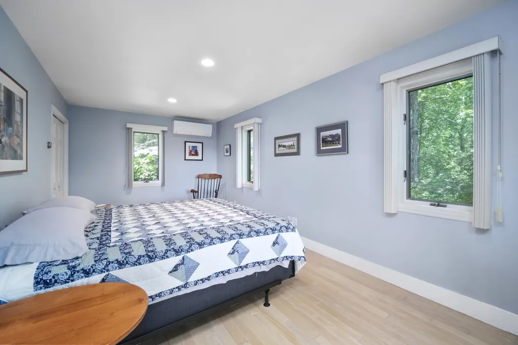 23 Acadia Drive Rockland ME 04841