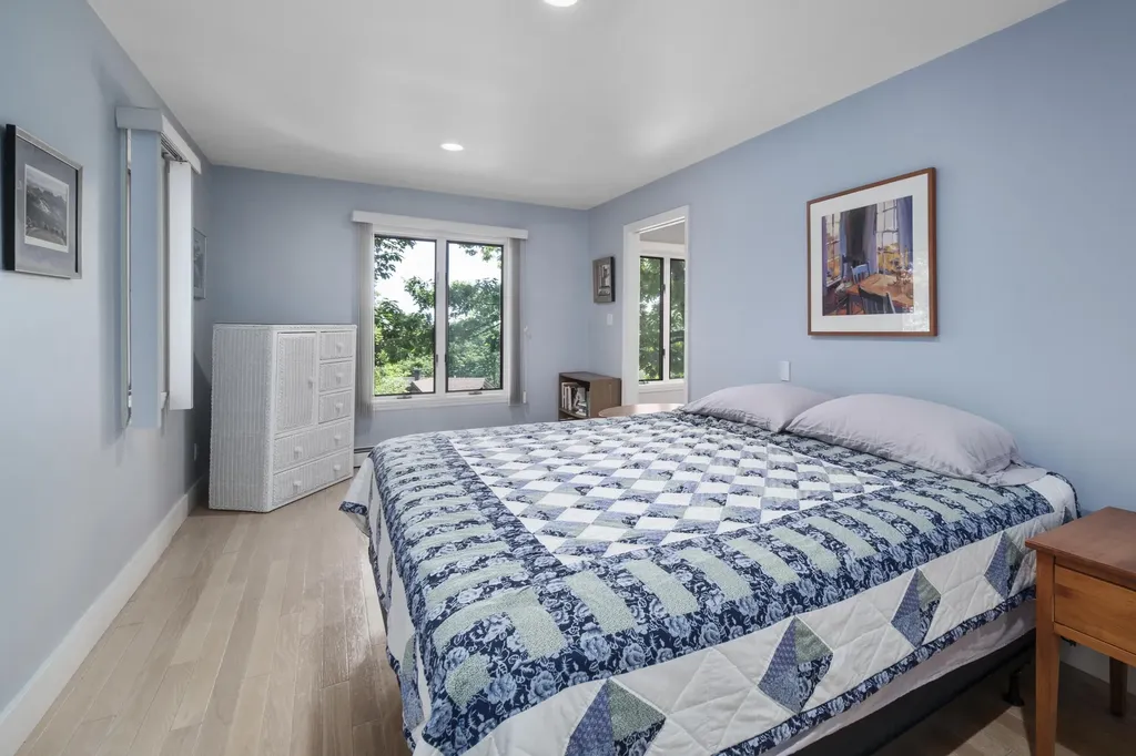 23 Acadia Drive Rockland ME 04841