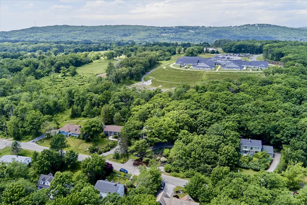23 Acadia Drive Rockland ME 04841
