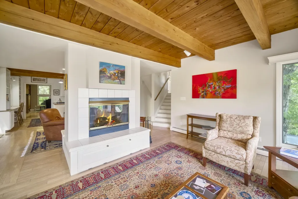 23 Acadia Drive Rockland ME 04841