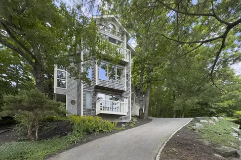 23 Acadia Drive Rockland ME 04841