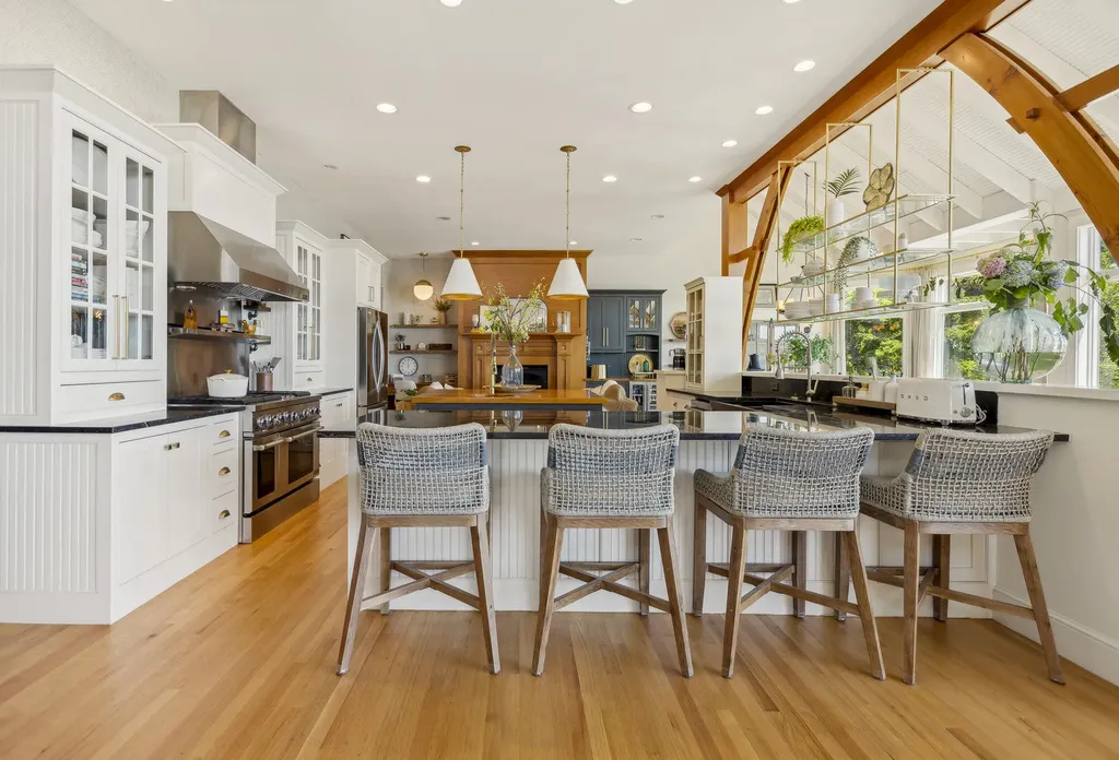 31 Headland Road Harpswell ME 04079