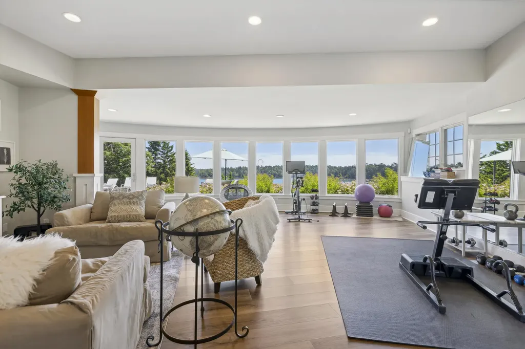 31 Headland Road Harpswell ME 04079