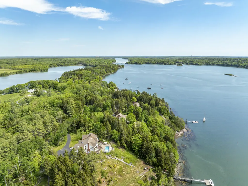 31 Headland Road Harpswell ME 04079