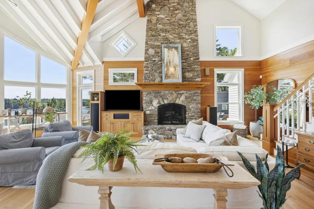 31 Headland Road Harpswell ME 04079