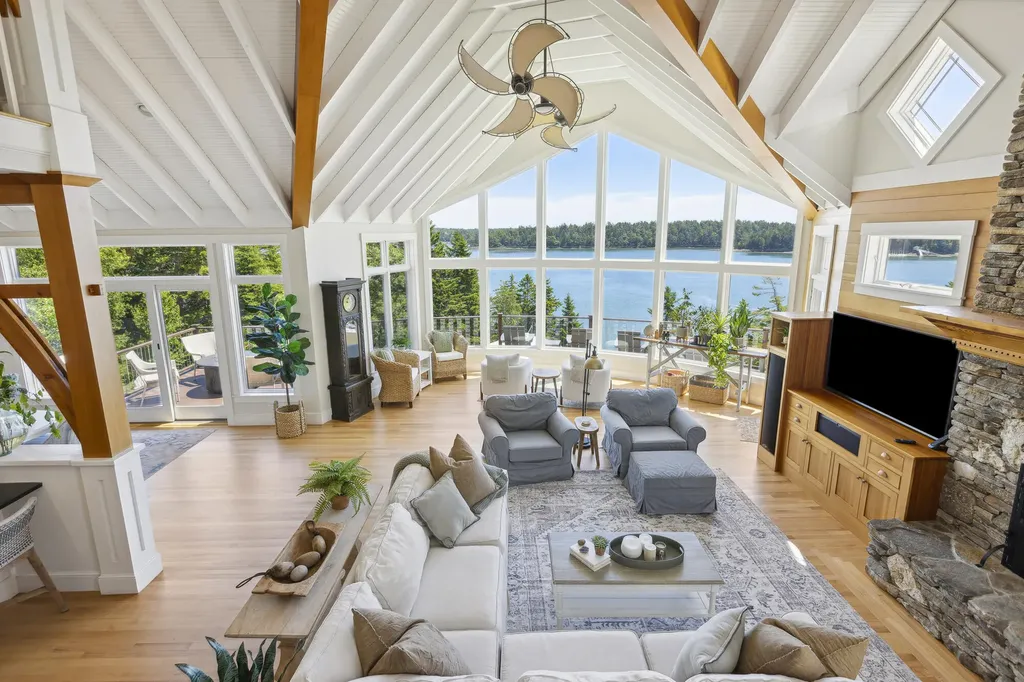 31 Headland Road Harpswell ME 04079