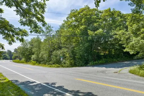 1 Fox Run Drive Brunswick ME 04011