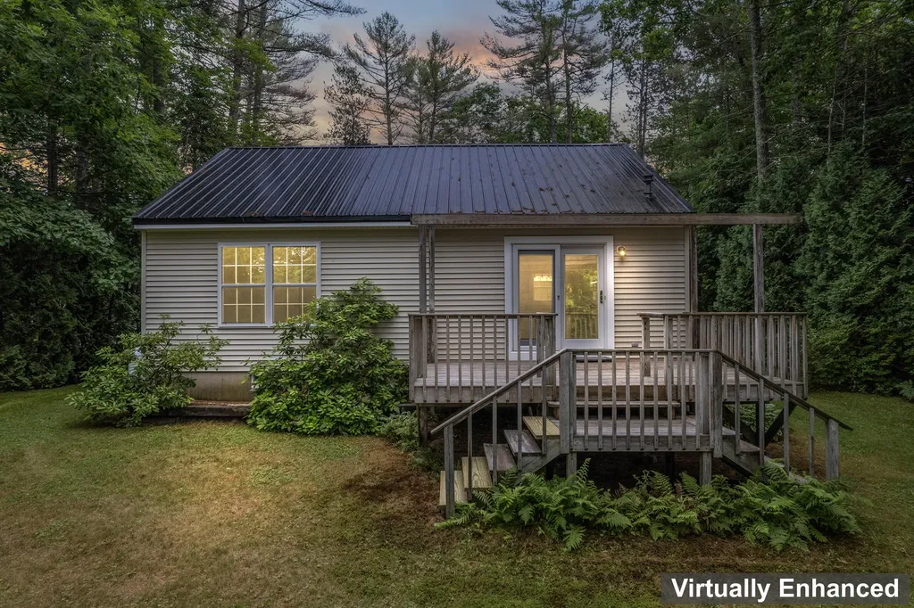 39 Riverside Drive Camden ME 04843