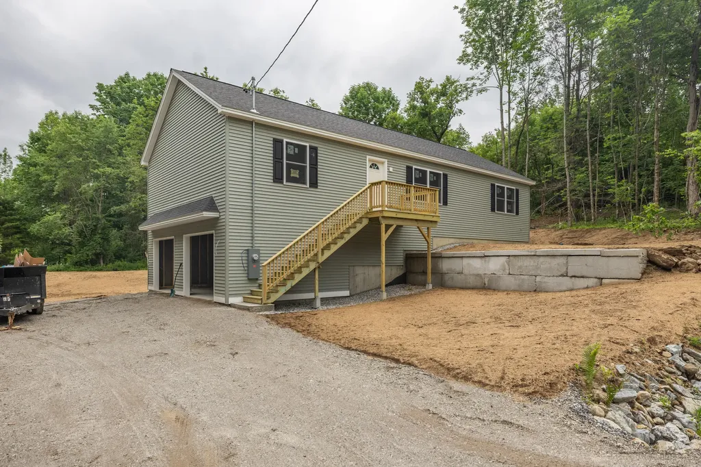 96 Morse Road Norway ME 04268