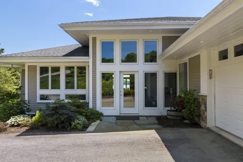 36 Wharf Road Boothbay ME 04537