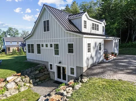 48 Old Stone Road Lincolnville ME 04849
