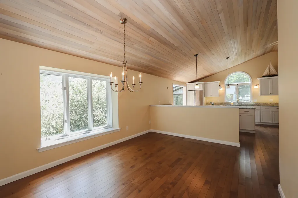 15 Oak Street Kennebunkport ME 04046